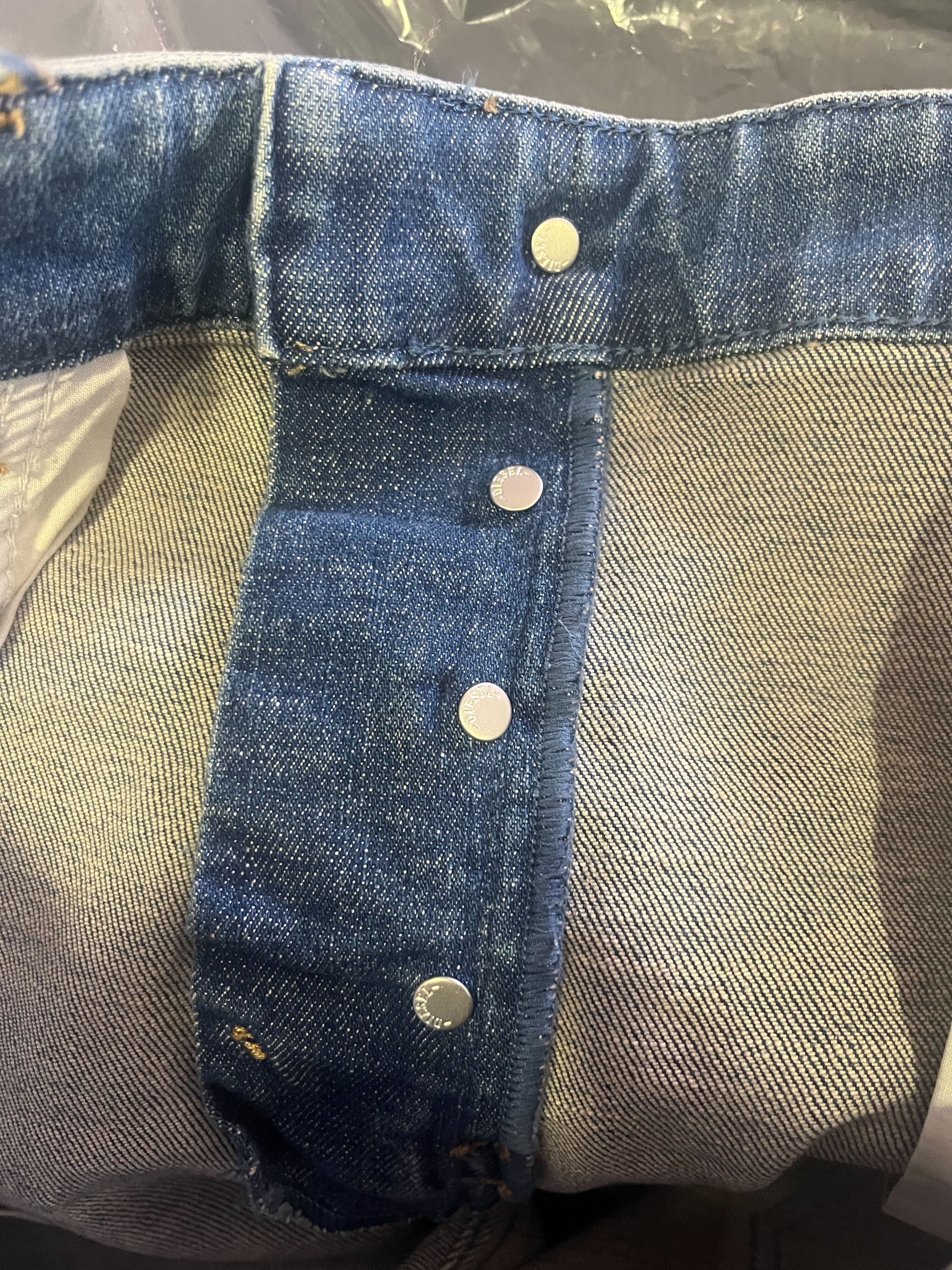 Comment reconnaitre un vrai jean Diesel en un coup d'oeil ?